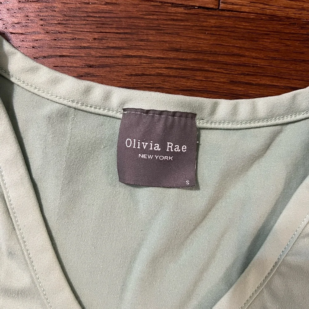 T Shirt Size S - Picture 3 of 3
